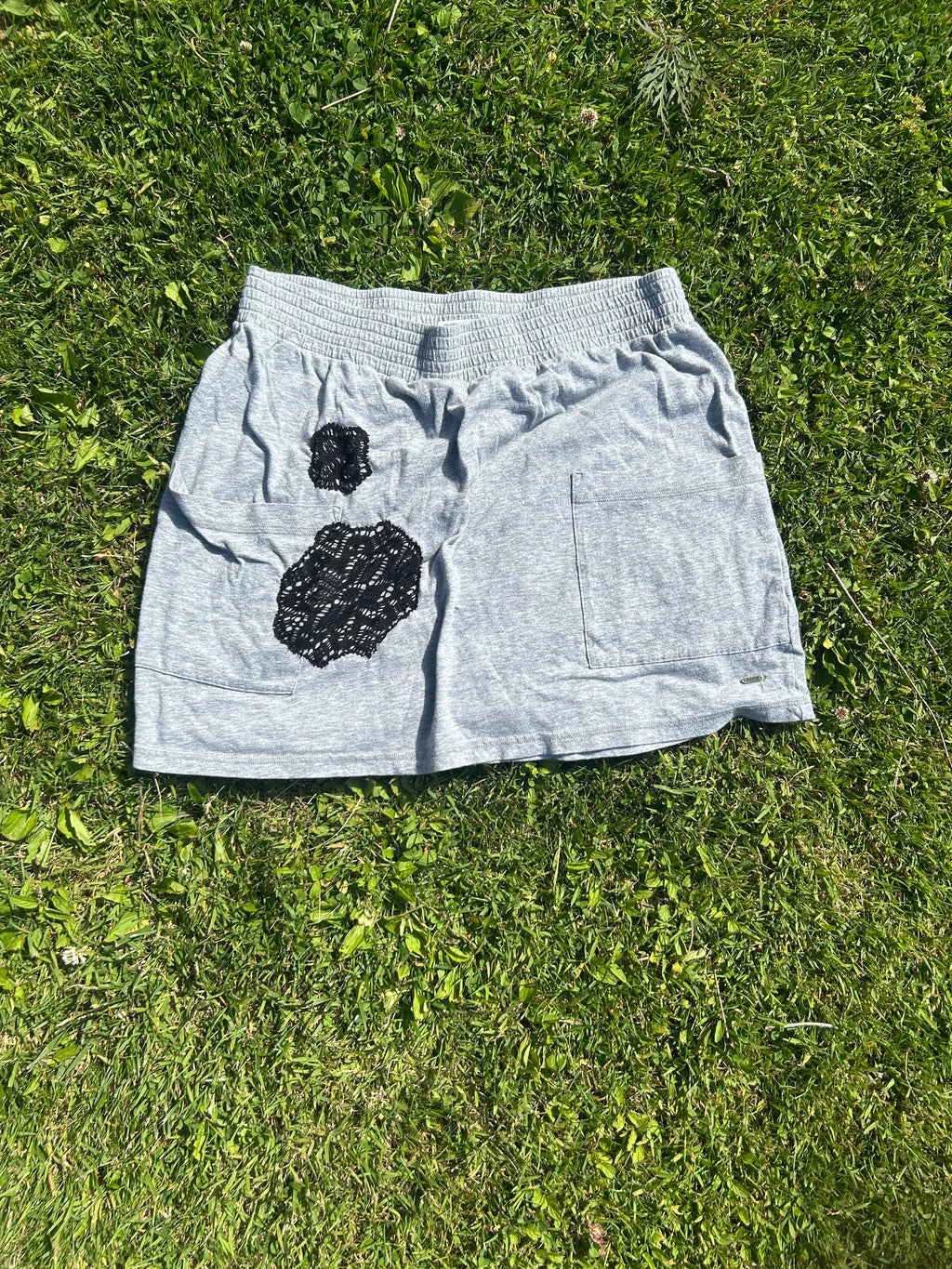 Grey skirt with lace