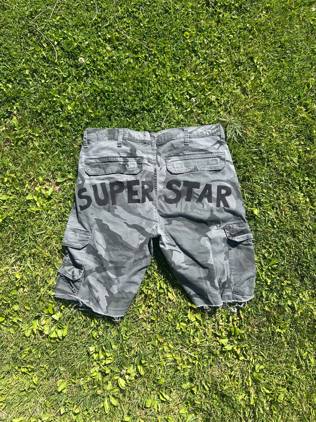 Superstar cargo shorts