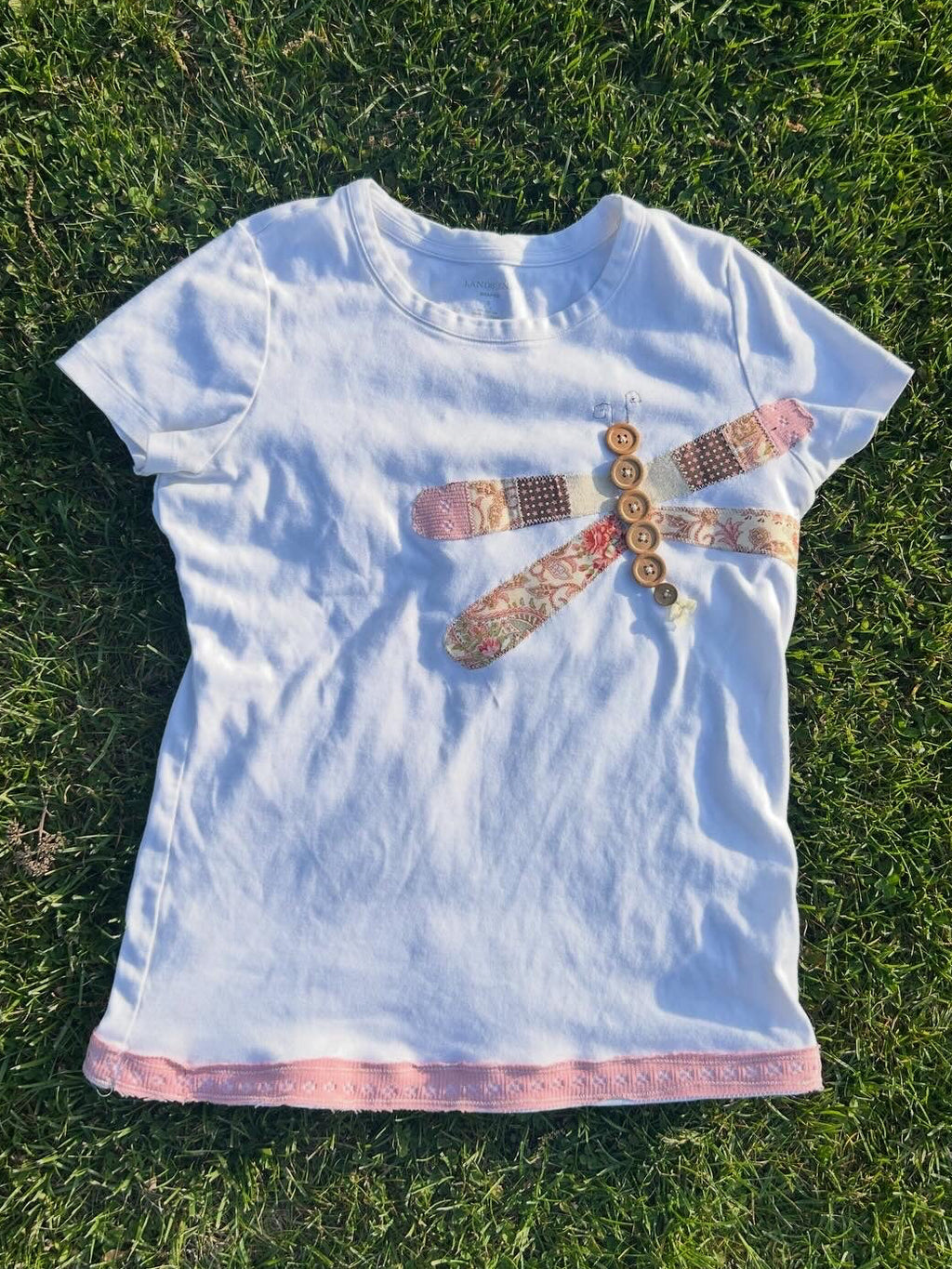 Pink dragonfly tee 🌸