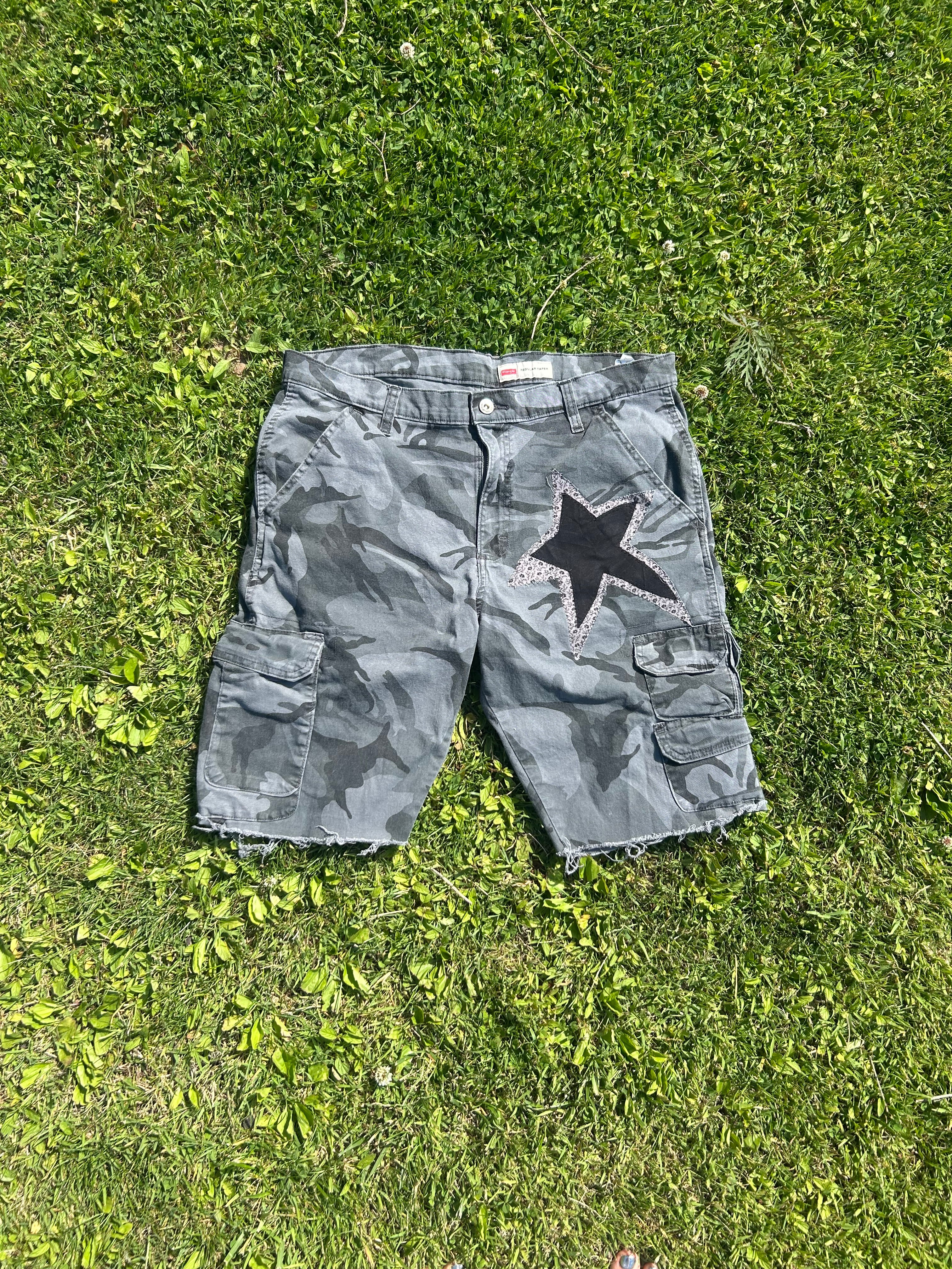 Superstar cargo shorts