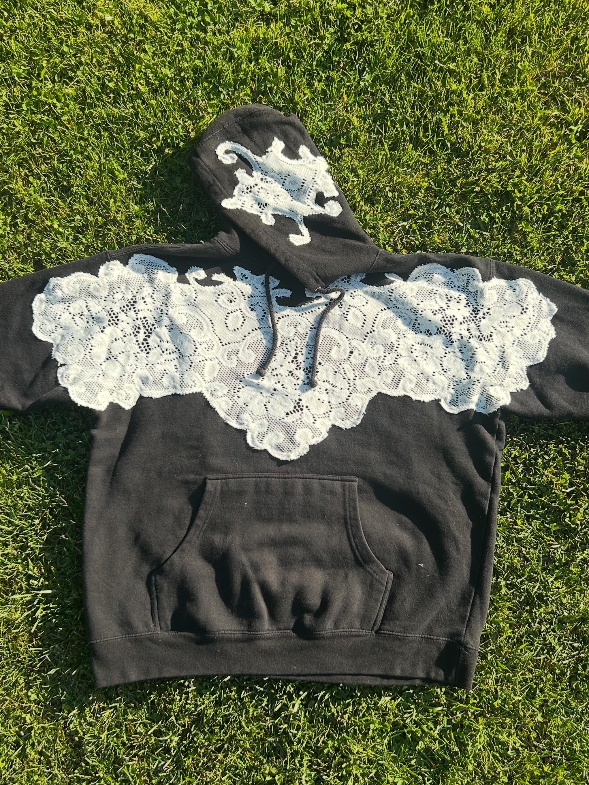 Black lace hoodie 🎱🤍