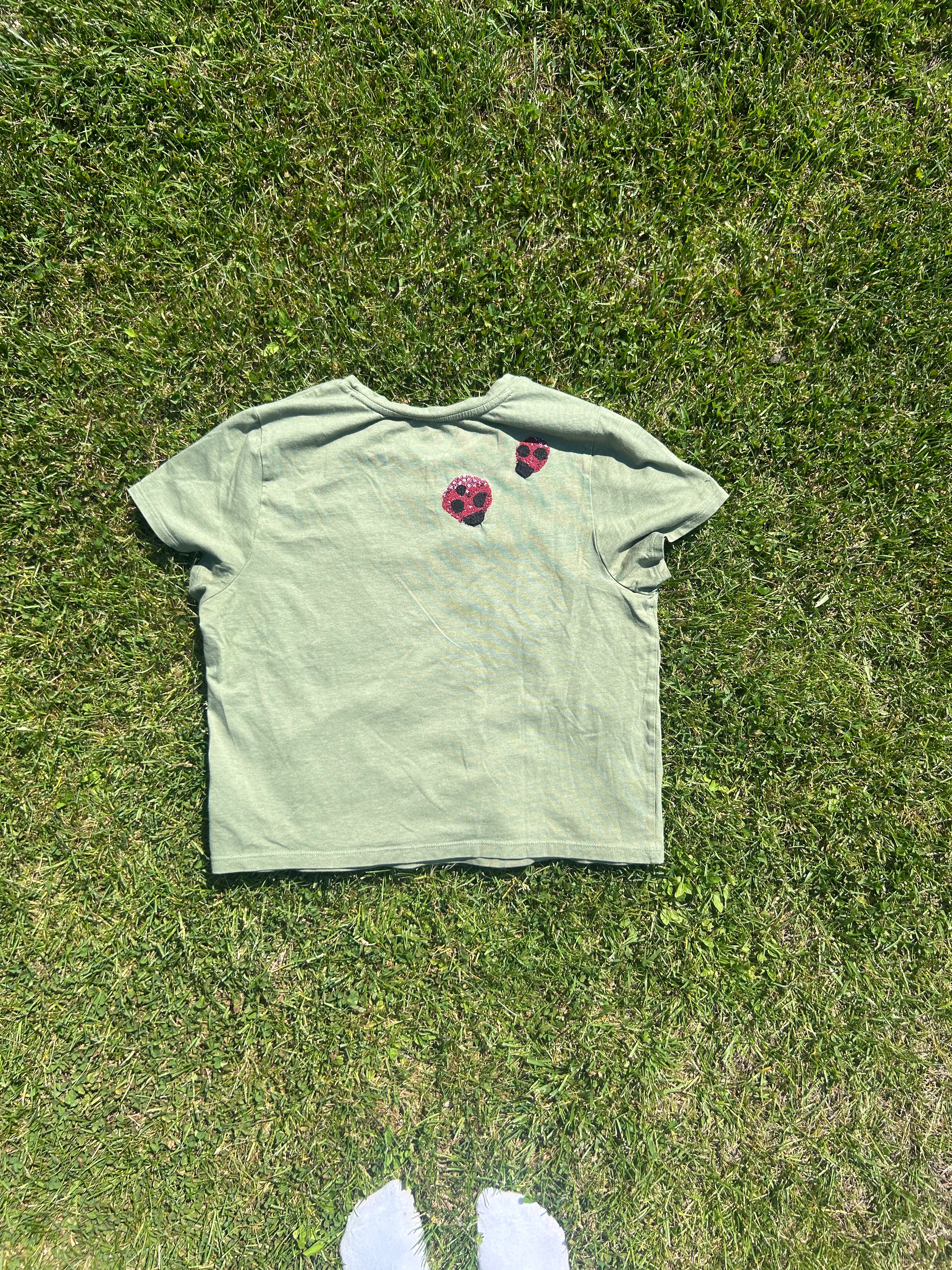 Lady bug cropped tee 🐞